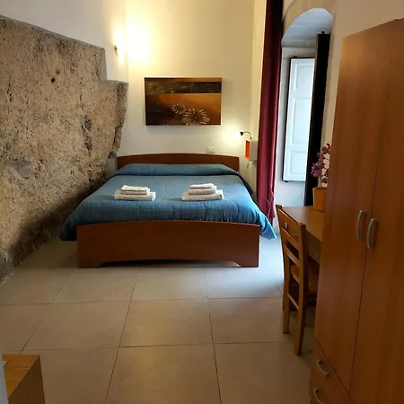 Affittacamere San Filippo Neri *